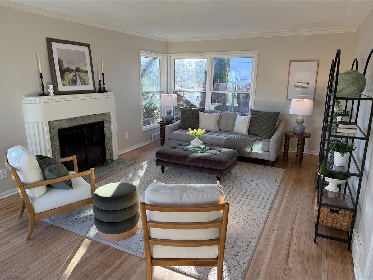 1581 Pinehurst Avenue, Saint Paul, MN 55116