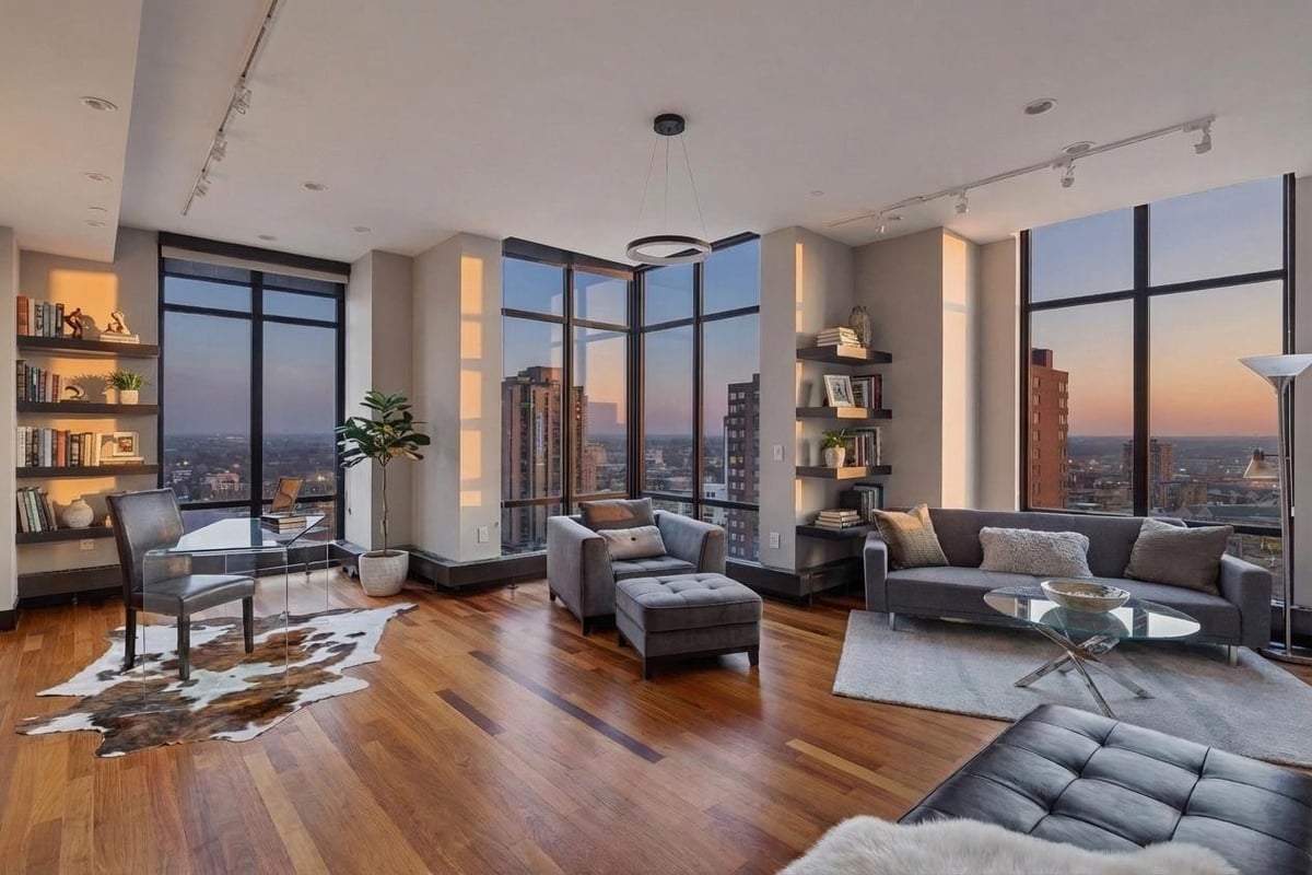 201 S 11th Street #2100, Minneapolis, MN 55403