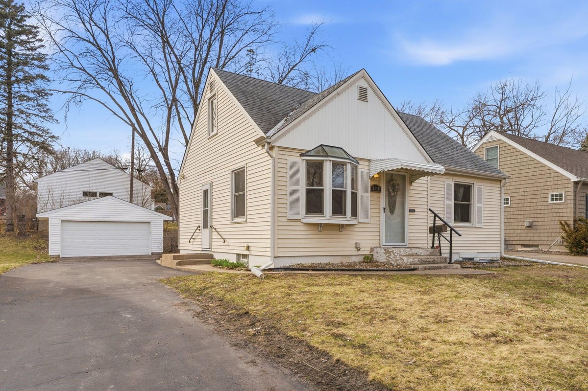 3110 Pennsylvania Avenue S, Saint Louis Park, MN 55426