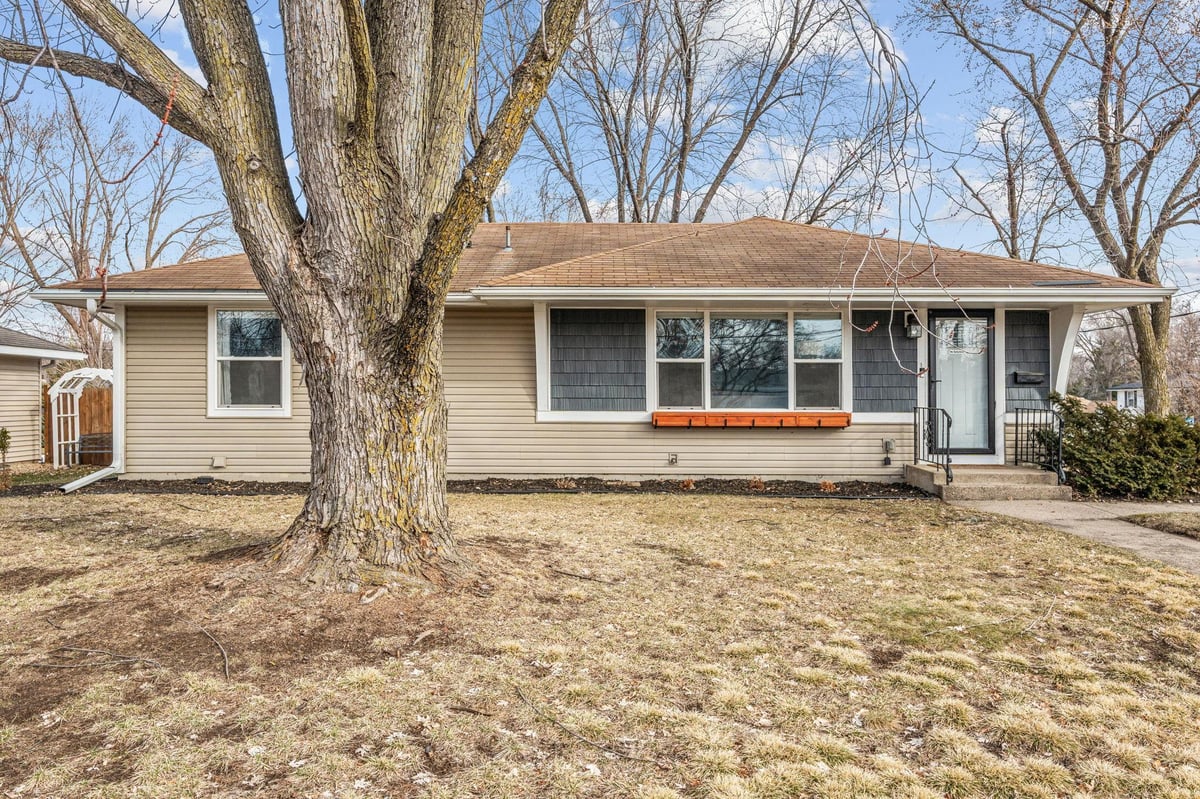 5100 W 110th Street, Bloomington, MN 55437