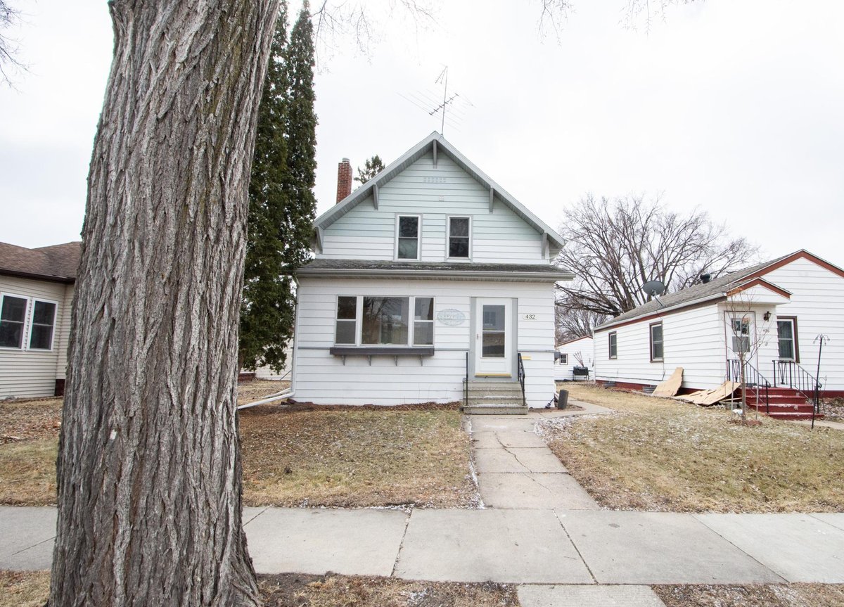 432 14th Avenue S, Fargo, ND 58103