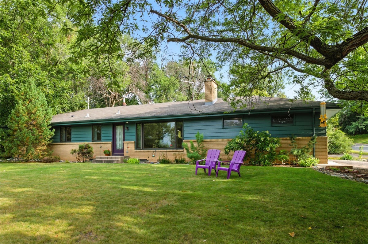 15250 Stevens Avenue, Burnsville, MN 55306