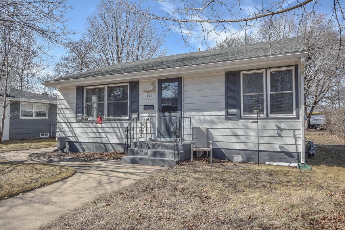 239 32nd Avenue N, Saint Cloud, MN 56303