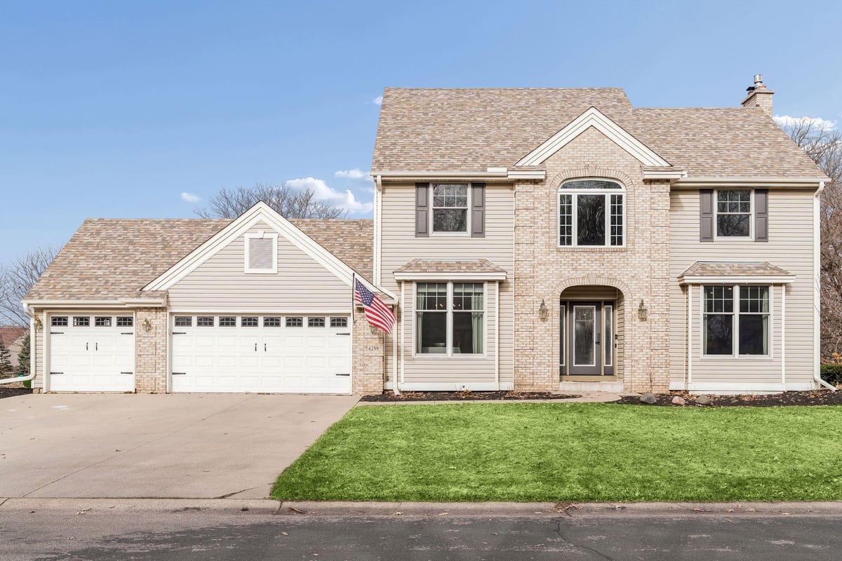 4299 Westchester Circle, Eagan, MN 55123