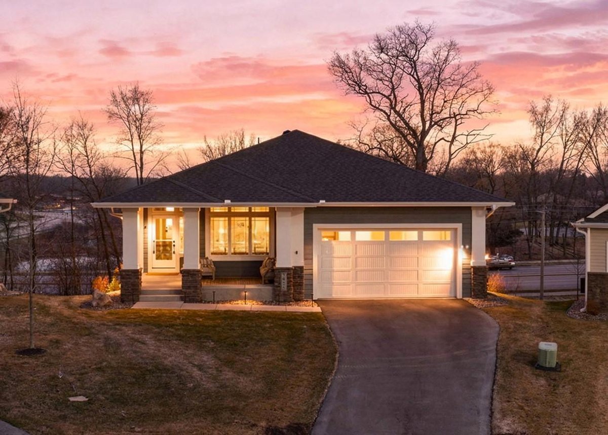 3925 Noah Court NW, Prior Lake, MN 55372