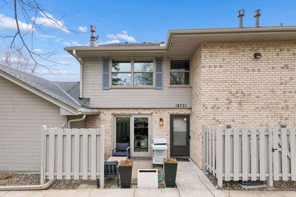 18721 Clear View Court, Minnetonka, MN 55345