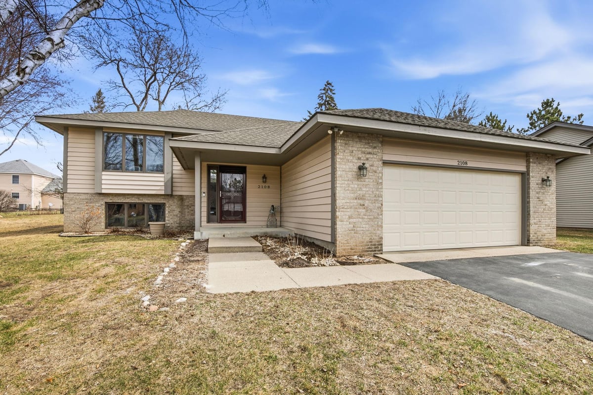 2108 Killeen Court, Saint Cloud, MN 56301