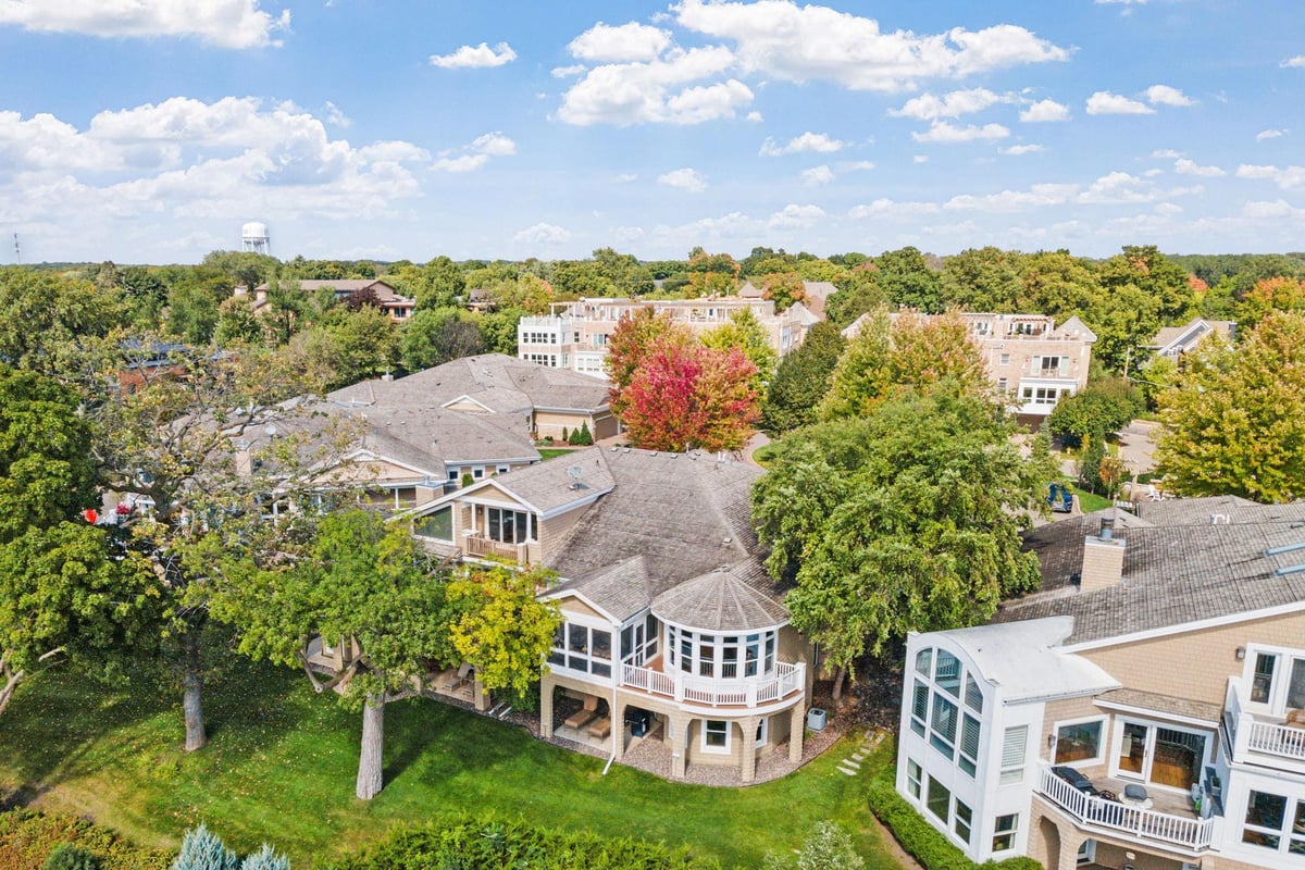 724 Widsten Circle, Wayzata, MN 55391