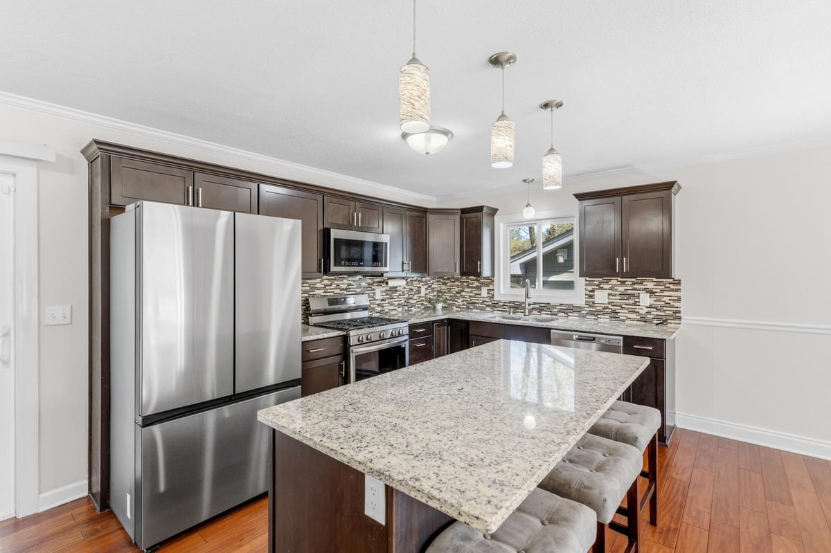 6500 Annapolis Lane N, Maple Grove, MN 55311