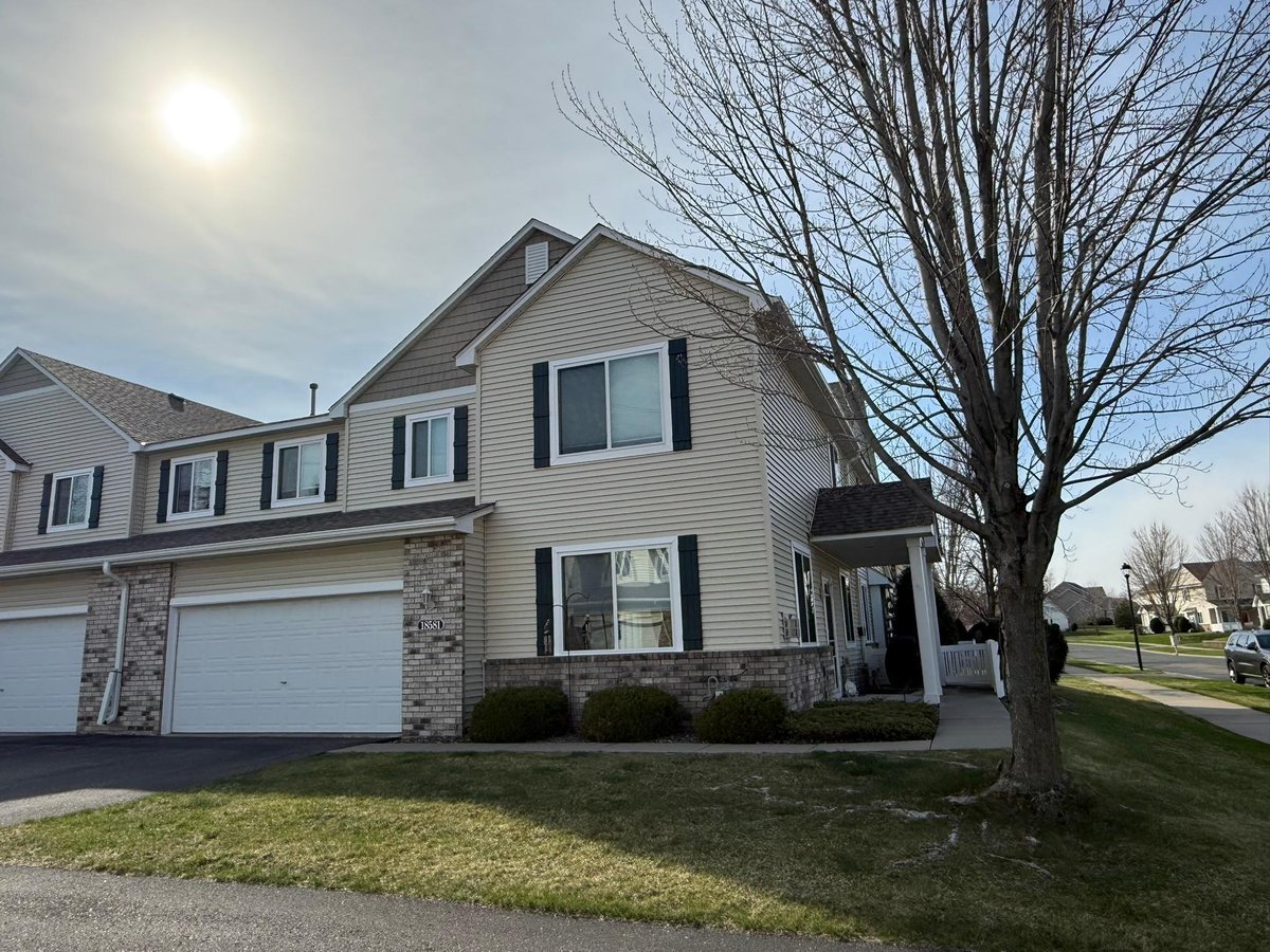18581 97th Place N, Maple Grove, MN 55311