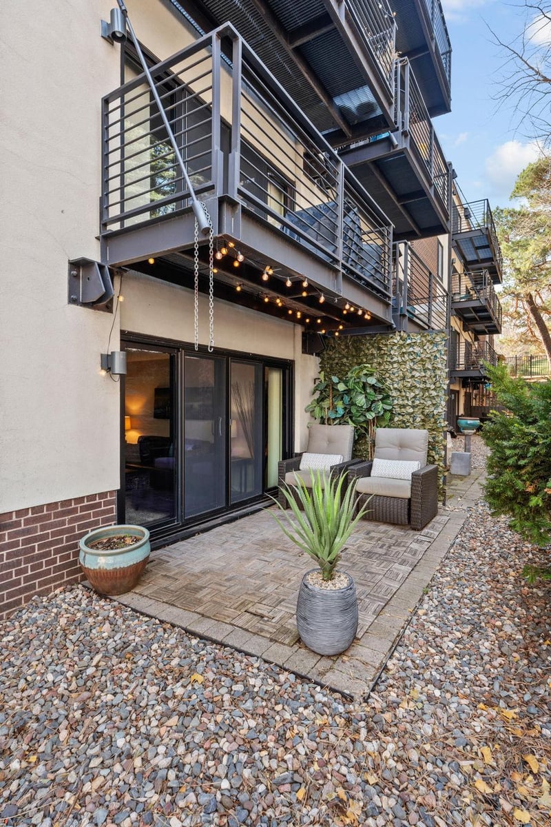 52 Groveland Terrace #108, Minneapolis, MN 55403