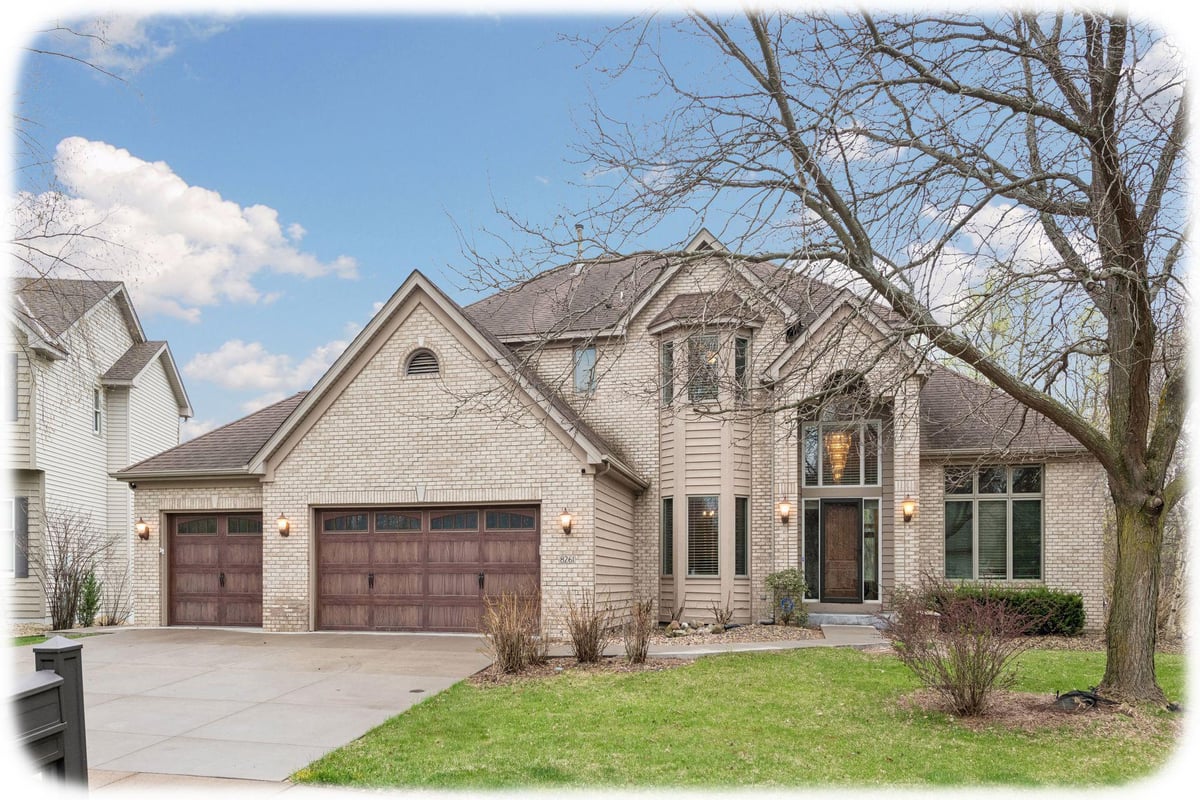 8261 Yuma Way N, Maple Grove, MN 55311