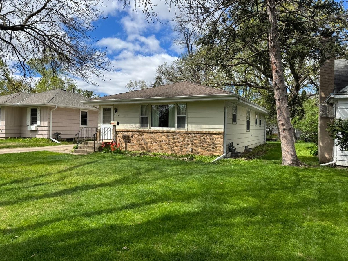 4104 Alabama Avenue S, Saint Louis Park, MN 55416