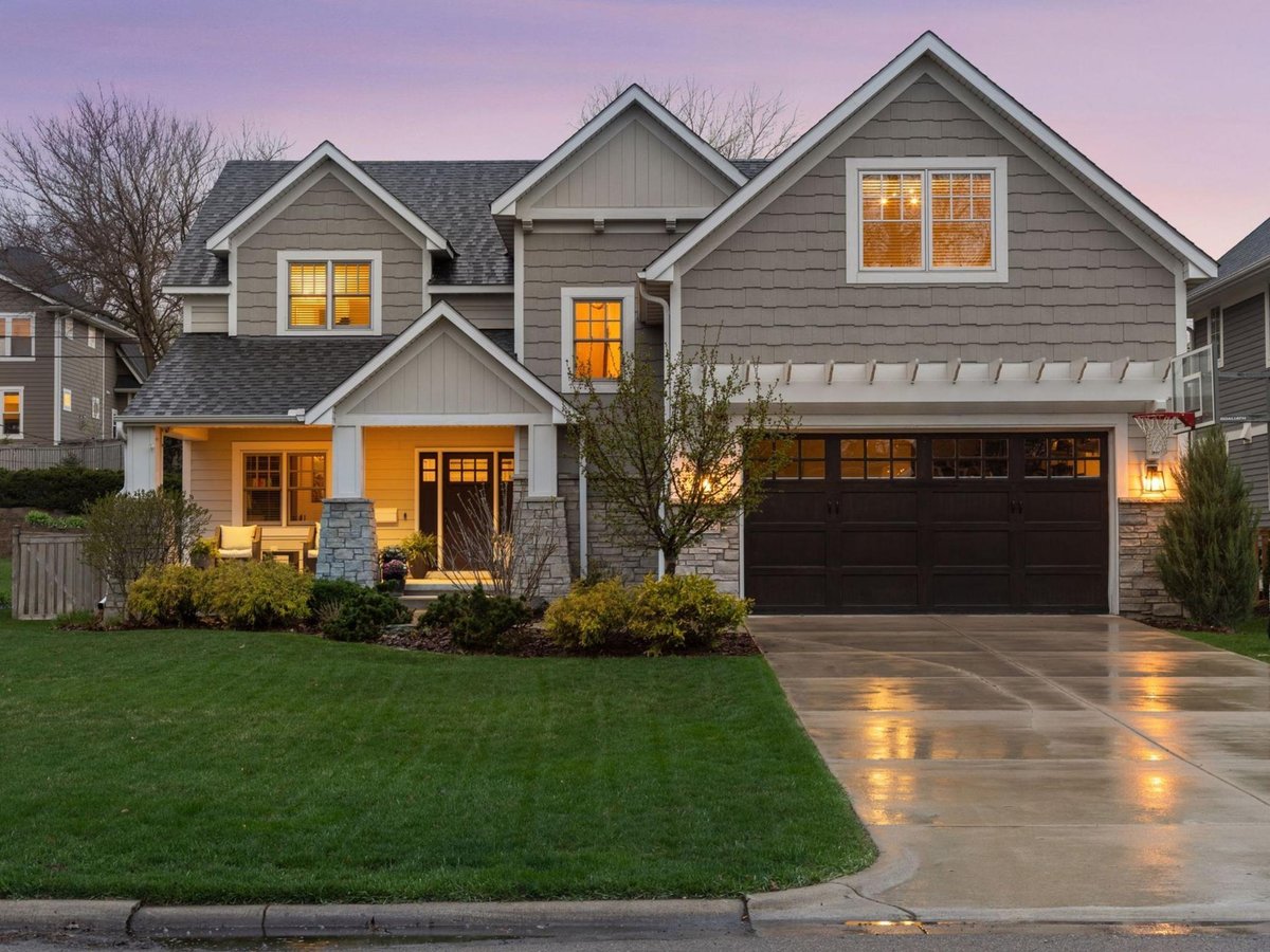 5712 Beard Avenue S, Edina, MN 55410