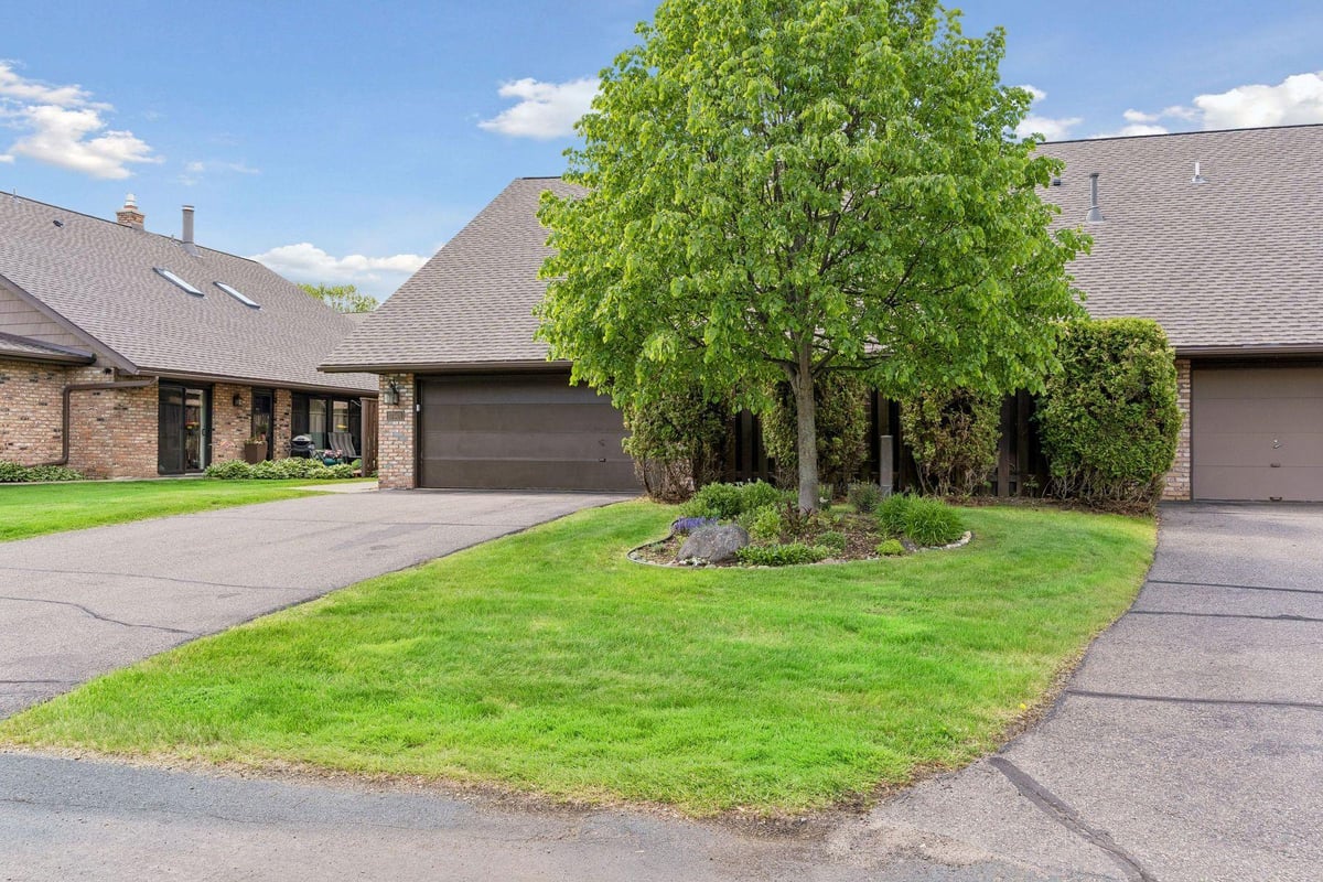 17901 Comstock Road, Wayzata, MN 55391