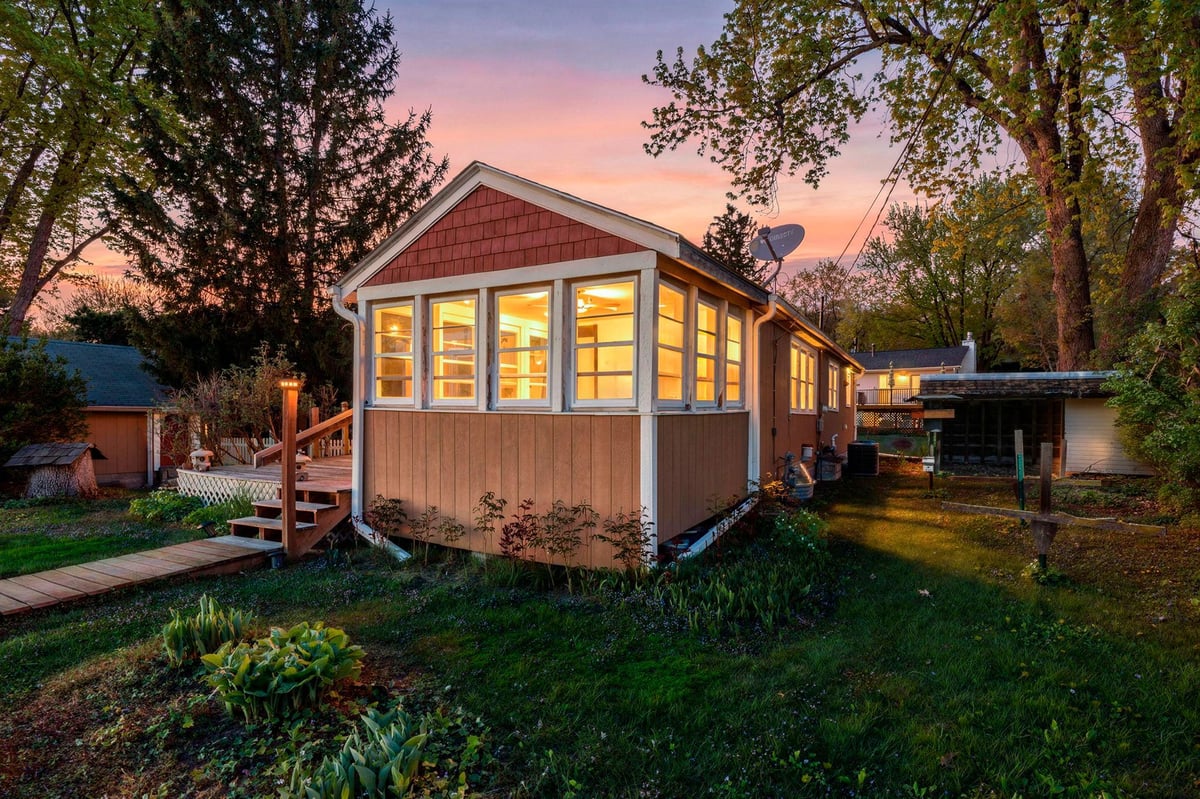 435 Walnut Lane, Shoreview, MN 55126