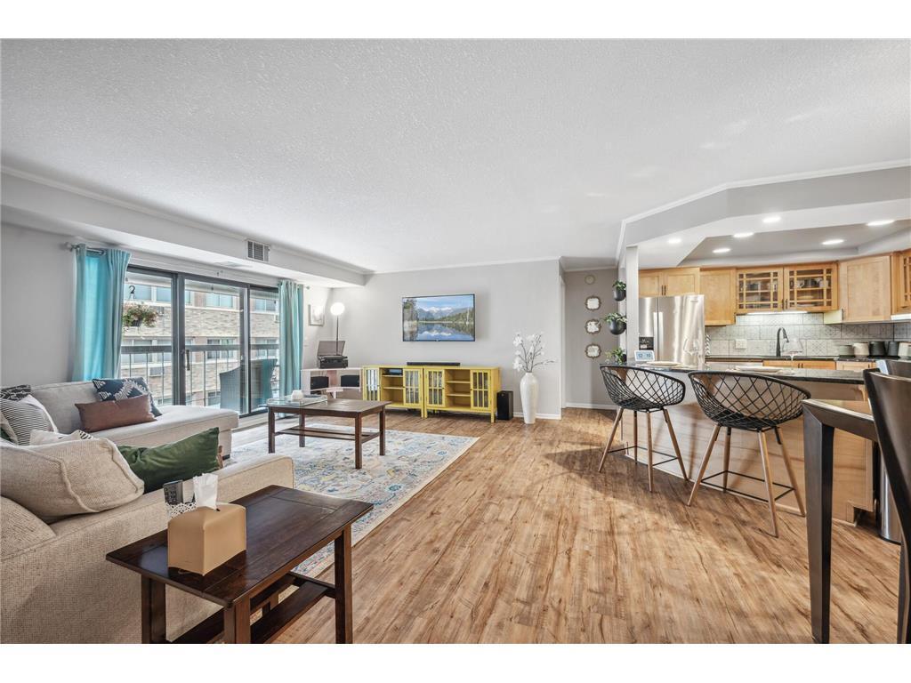 2885 Knox Avenue S #405, Minneapolis, MN 55408