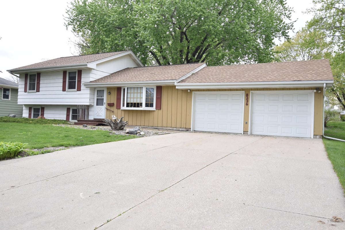 8236 Quinn Road, Bloomington, MN 55437