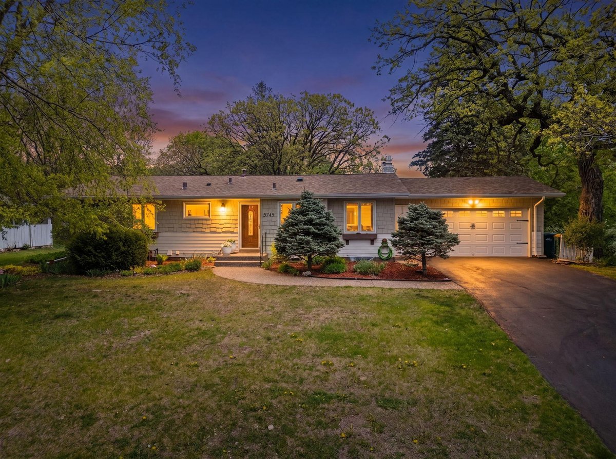 9149 Upton Avenue S, Bloomington, MN 55431