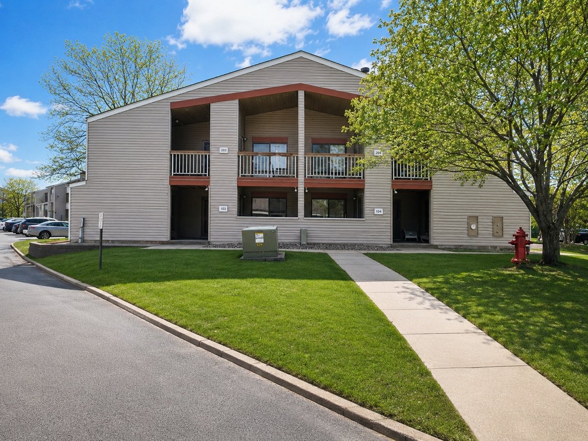 350 Shelard Parkway #111, Saint Louis Park, MN 55426