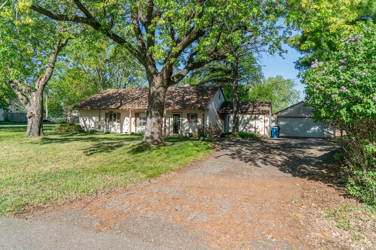 14840 Timberhill Road, Minnetonka, MN 55345