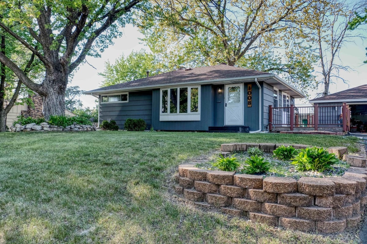 1008 W 80 1/2 Street, Bloomington, MN 55420