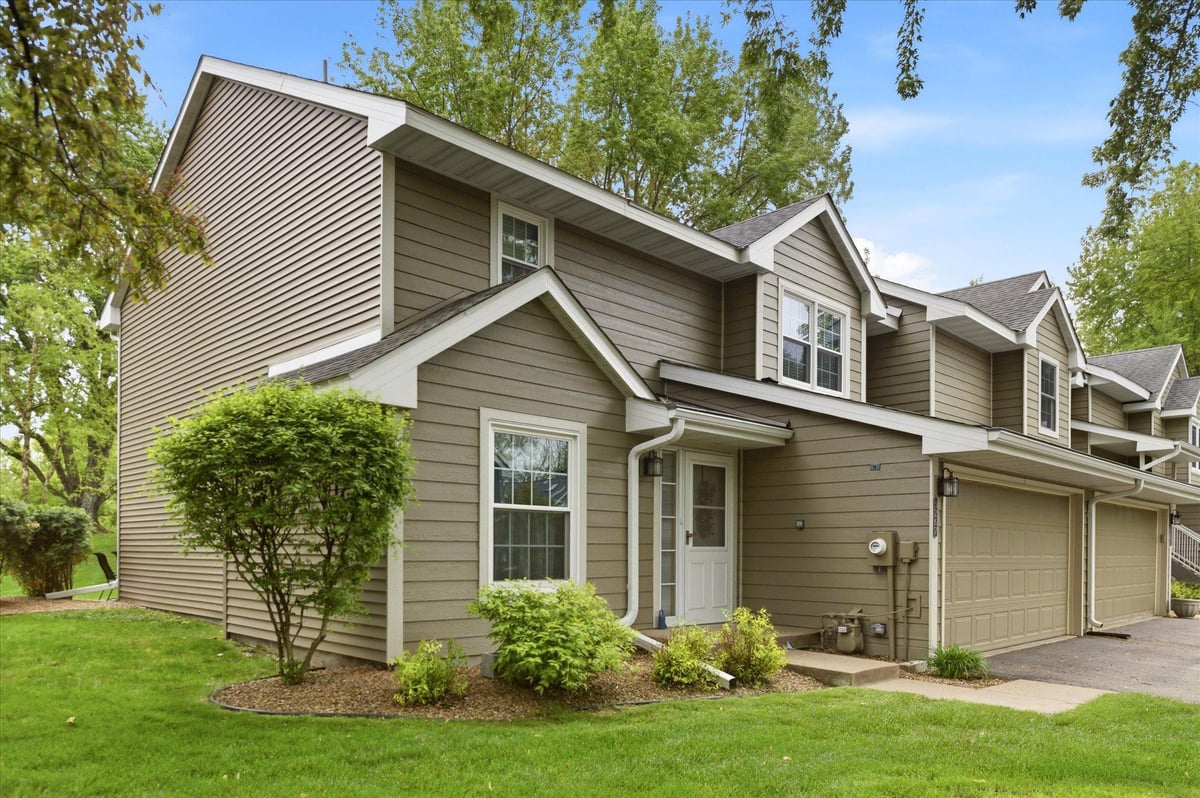 5267 Silver Maple Circle, Minnetonka, MN 55343