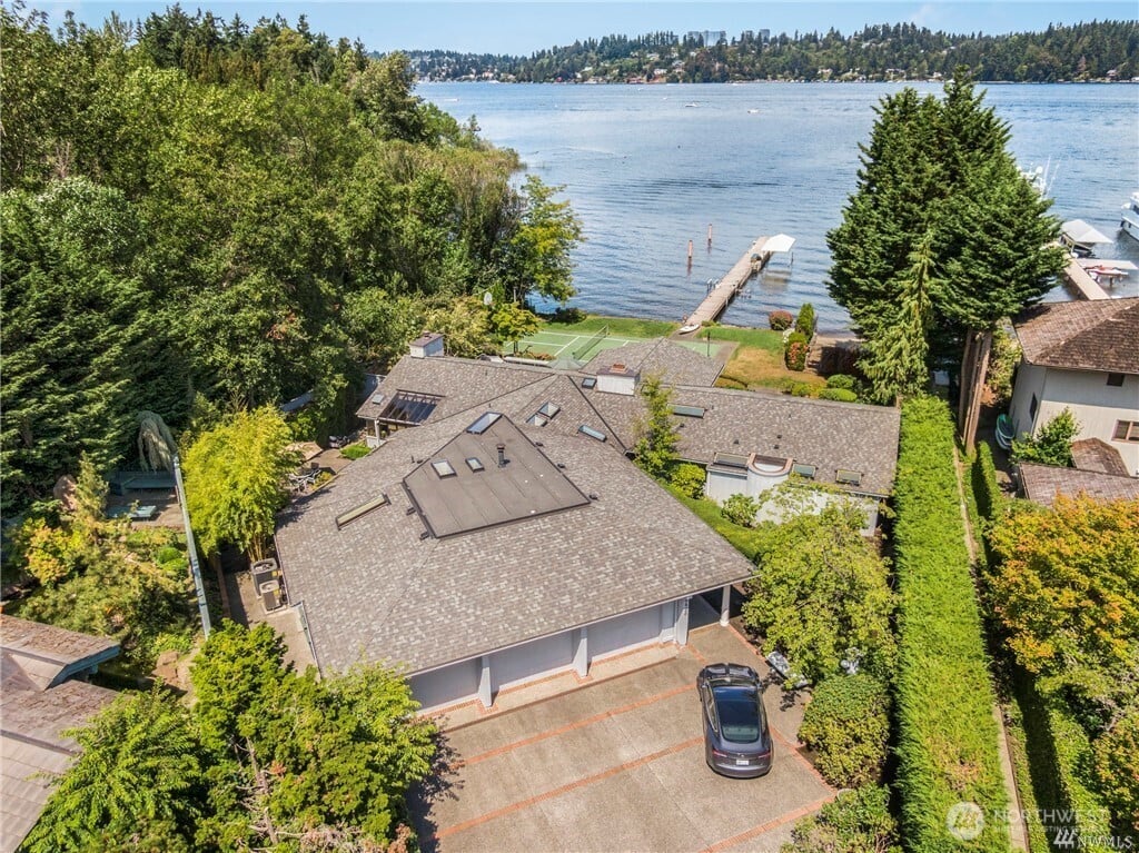 8428 N Mercer Way, Mercer Island, WA 98040
