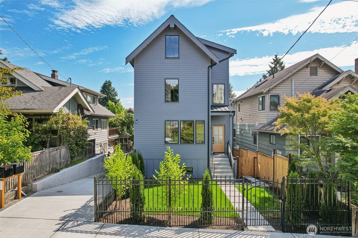3714 Bagley Avenue N, Seattle, WA 98103