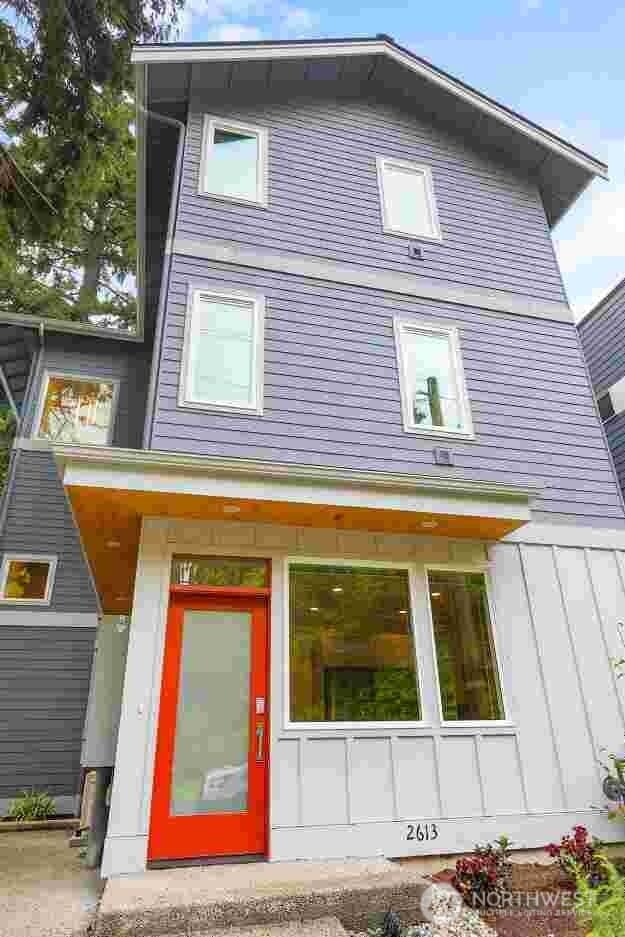 2613 3rd Avenue W, Seattle, WA 98119