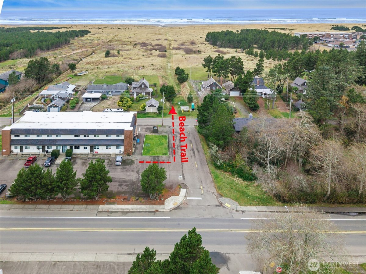 1101 Pacific Avenue N, Long Beach, WA 98631 - 2