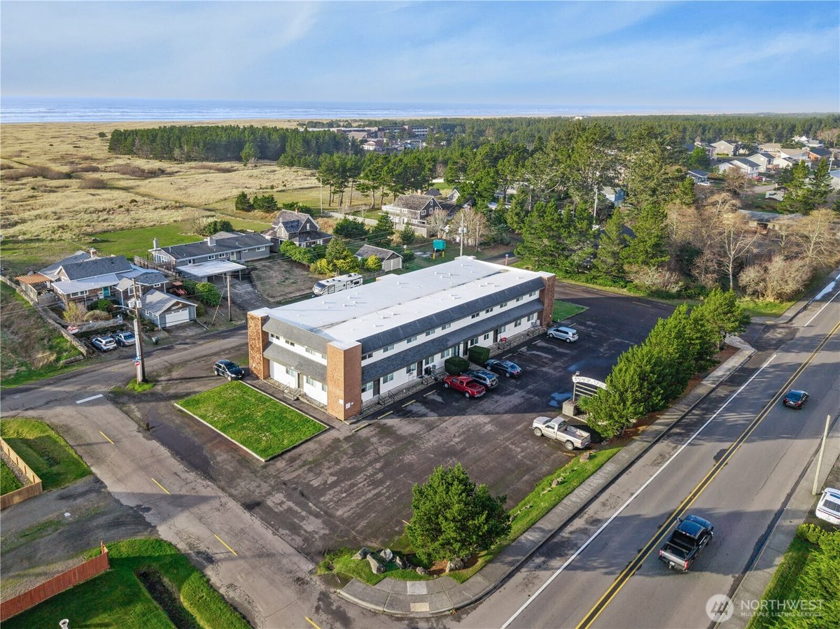 1101 Pacific Avenue N, Long Beach, WA 98631 - 3