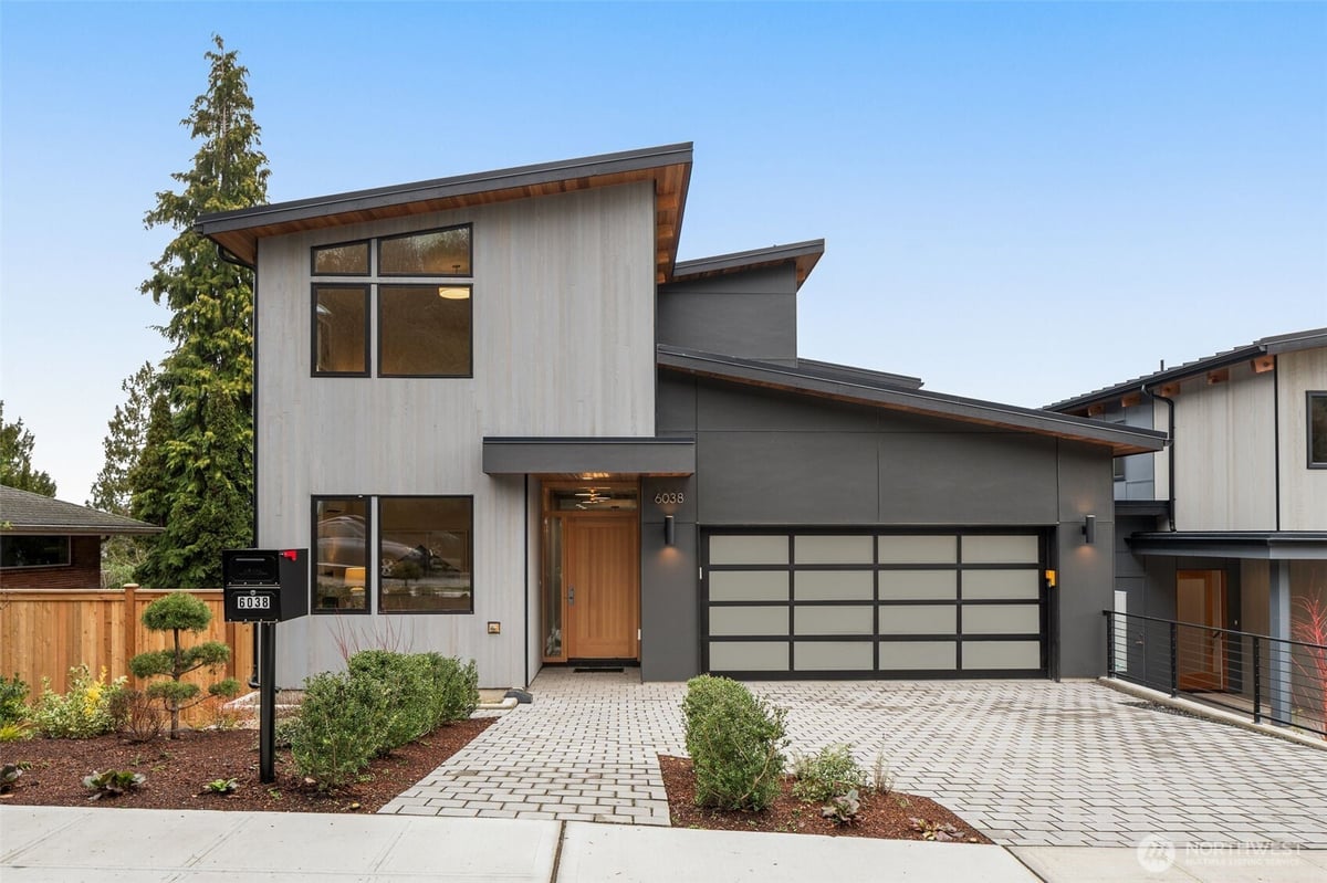 6038 50th Avenue NE #A, Seattle, WA 98115