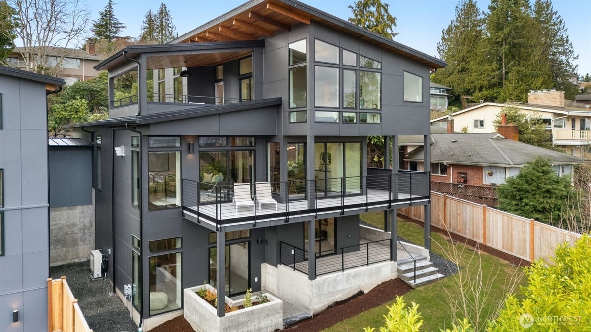 6038 50th Avenue NE #A, Seattle, WA 98115