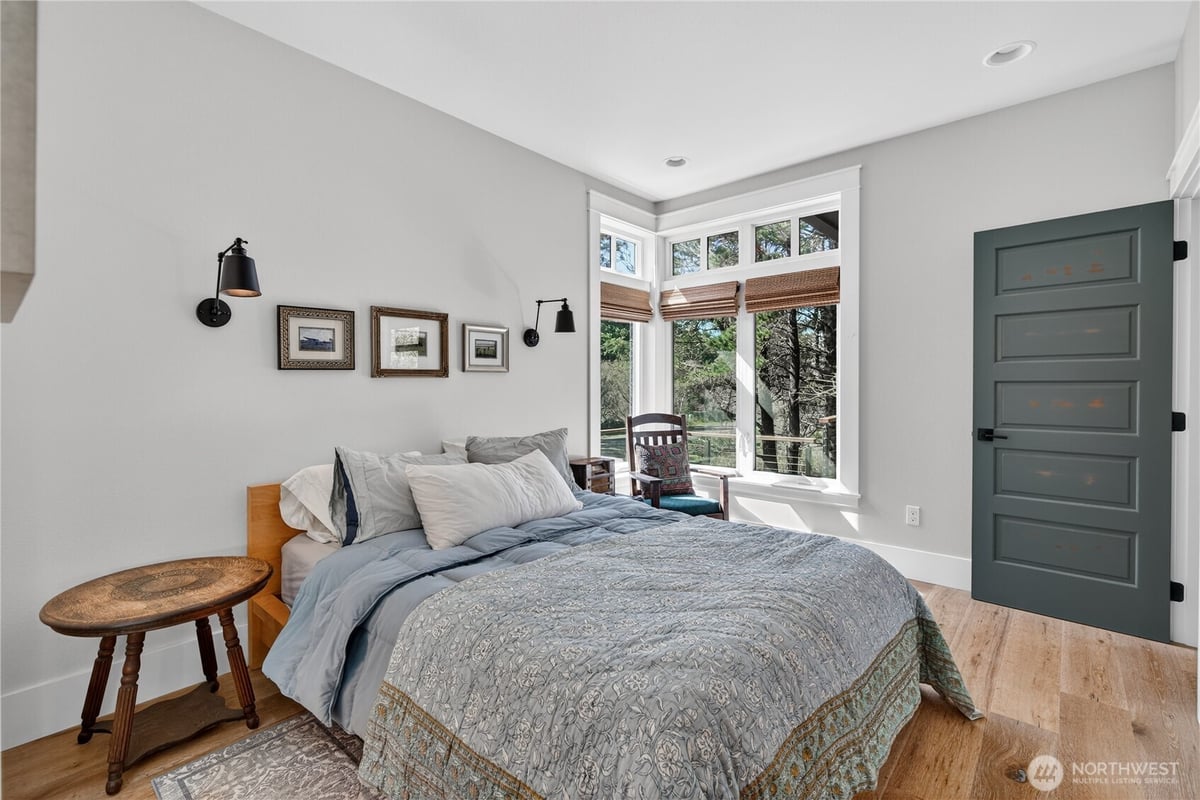 306 6th Street NW, Long Beach, WA 98631 - 35