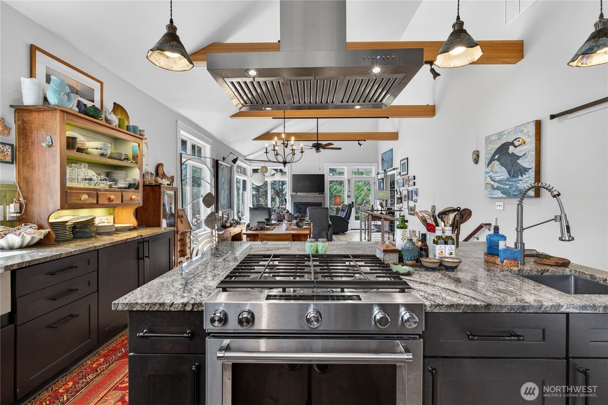 306 6th Street NW, Long Beach, WA 98631 - 17