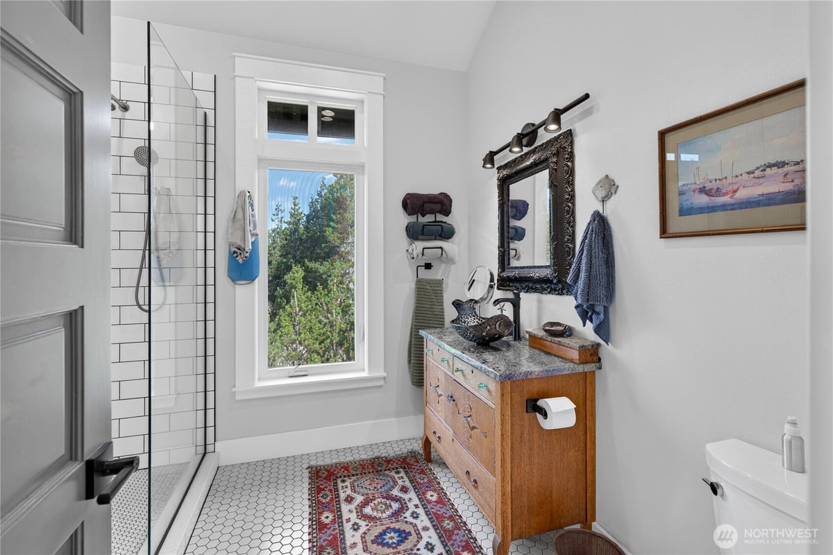 306 6th Street NW, Long Beach, WA 98631 - 13