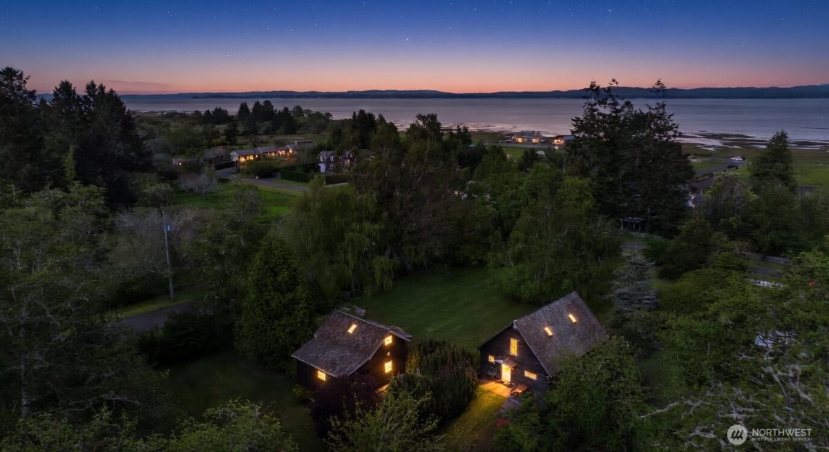 3404 Oysterville Road, Oysterville, WA 98641