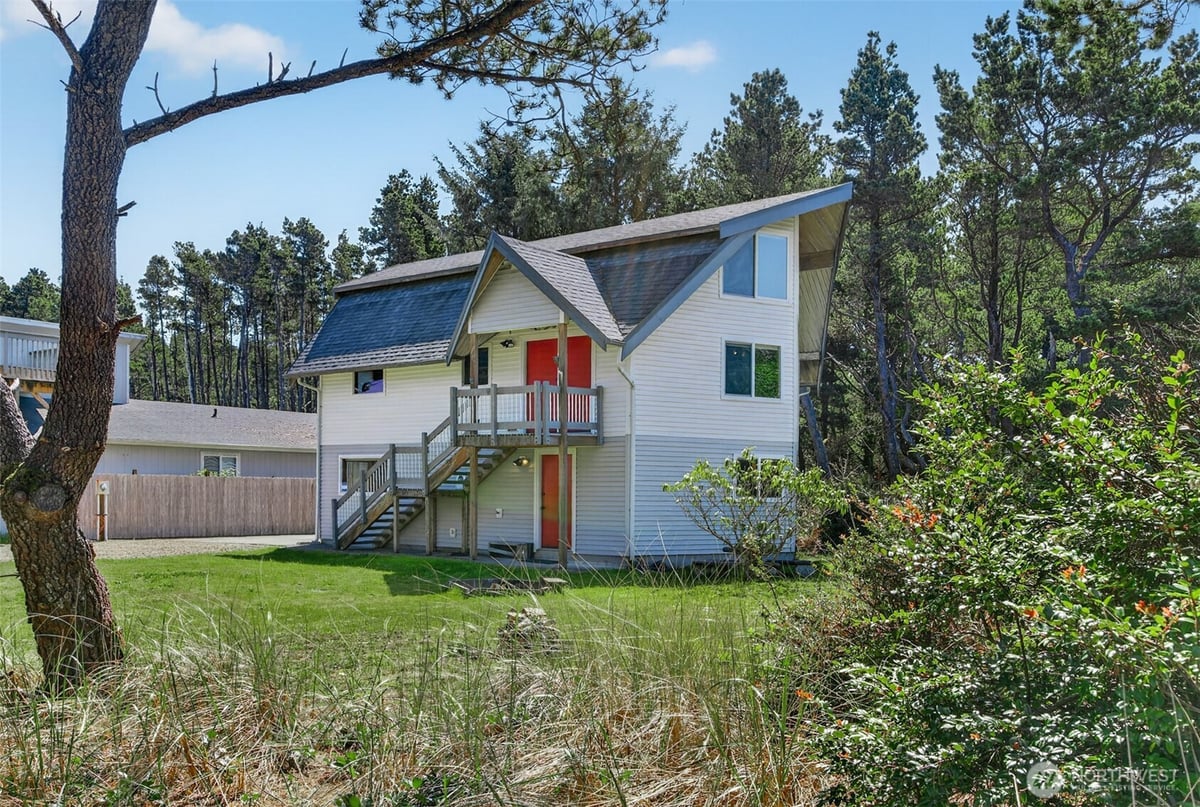 1200 232nd Lane, Ocean Park, WA 98640