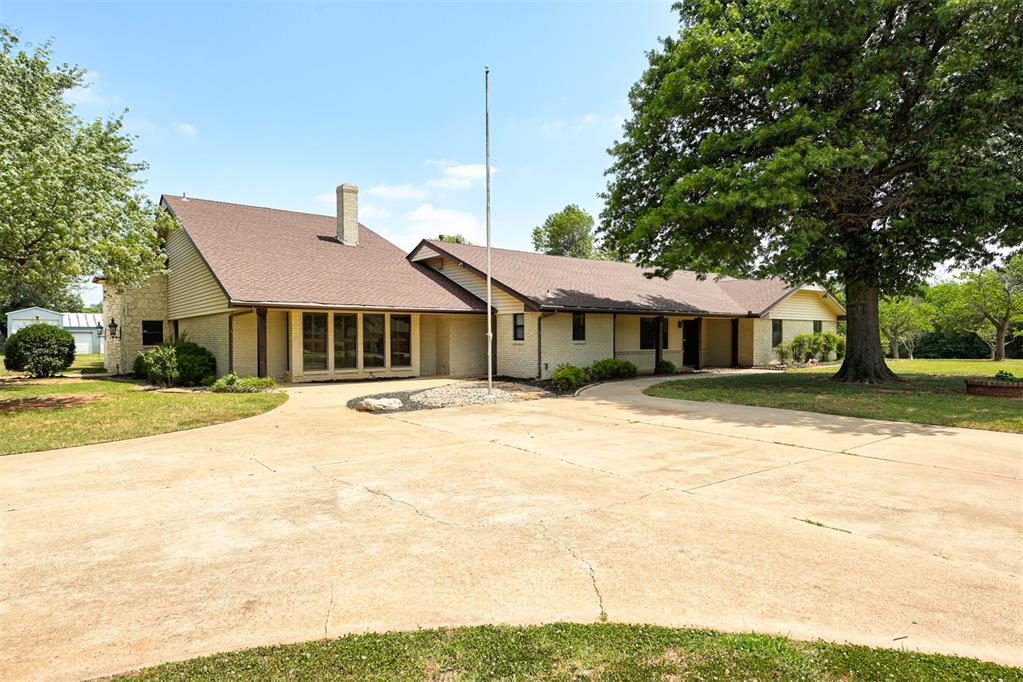 1839 E Pleasantview Lane