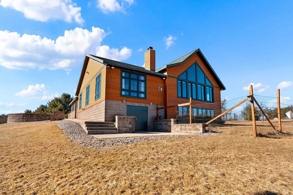 19731 MOUNTAIN Road (Town of Dunbar)