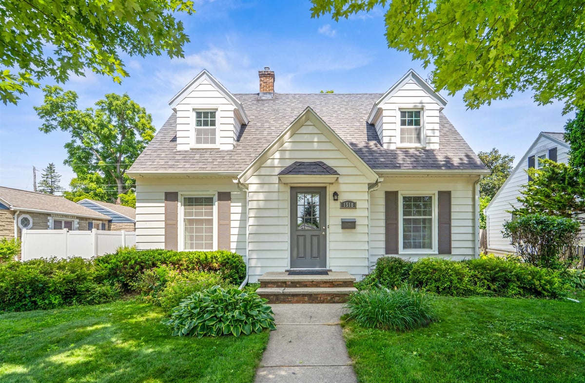 1518 W PACKARD Street (City of Appleton)