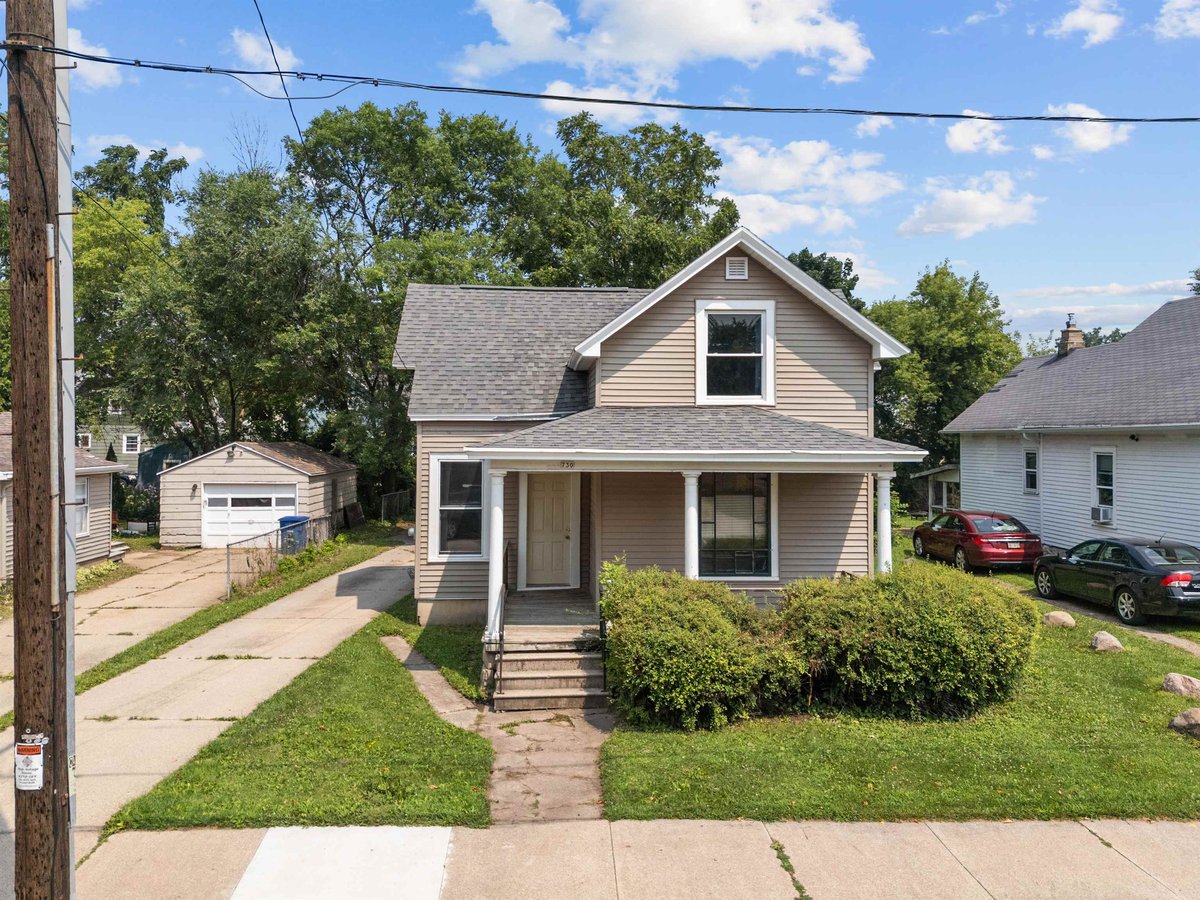 730 WOODLAND Avenue (City of Oshkosh)
