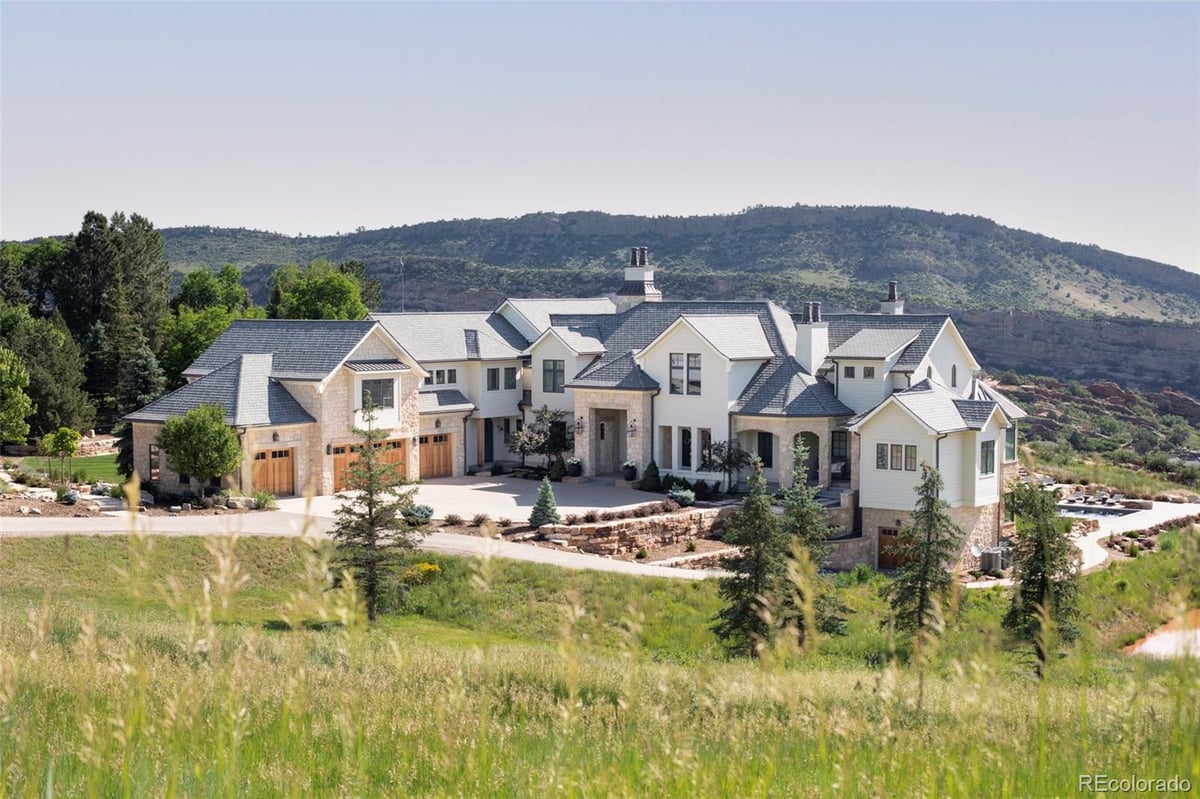 9356 Cherrywood Trail