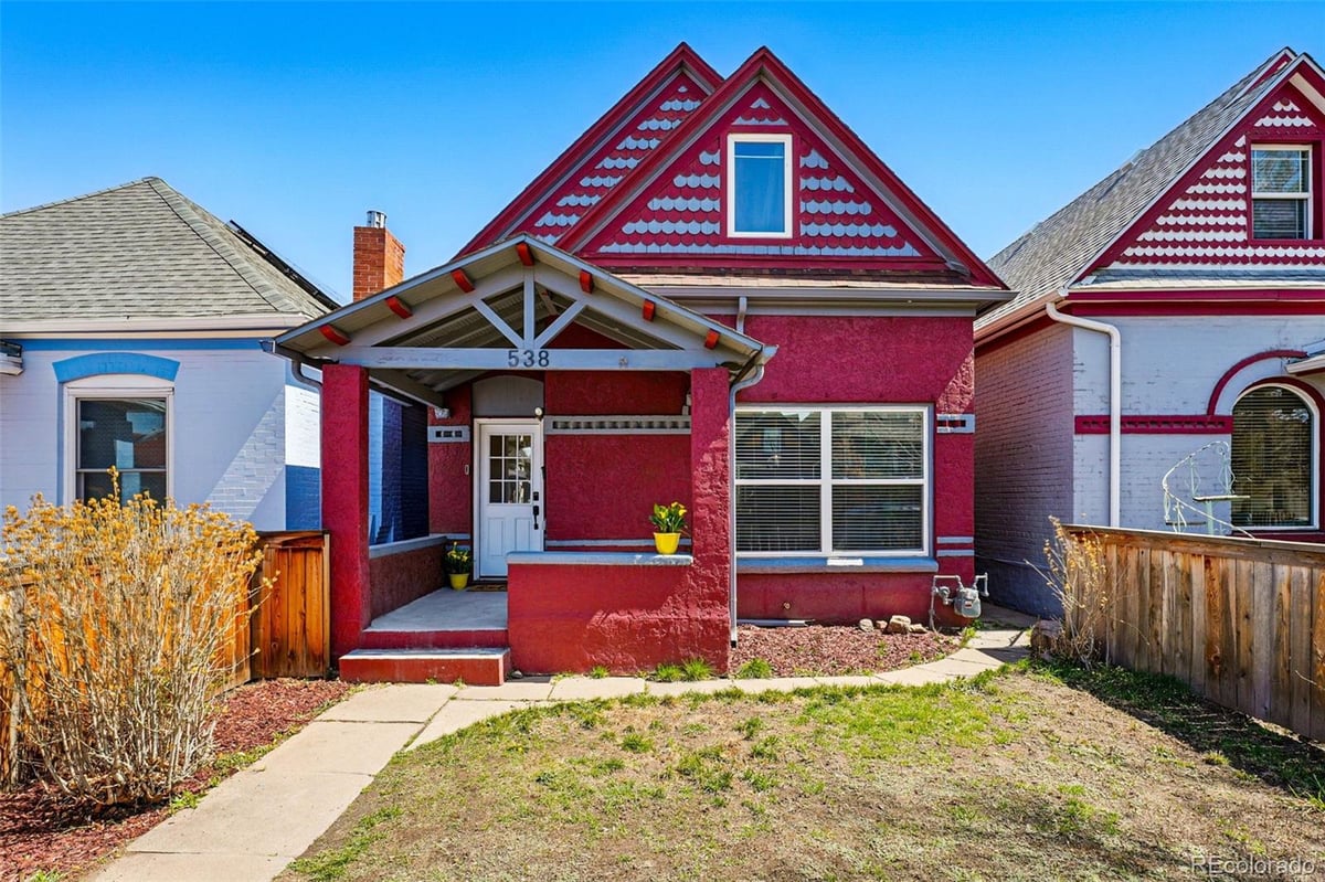 538 Galapago Street