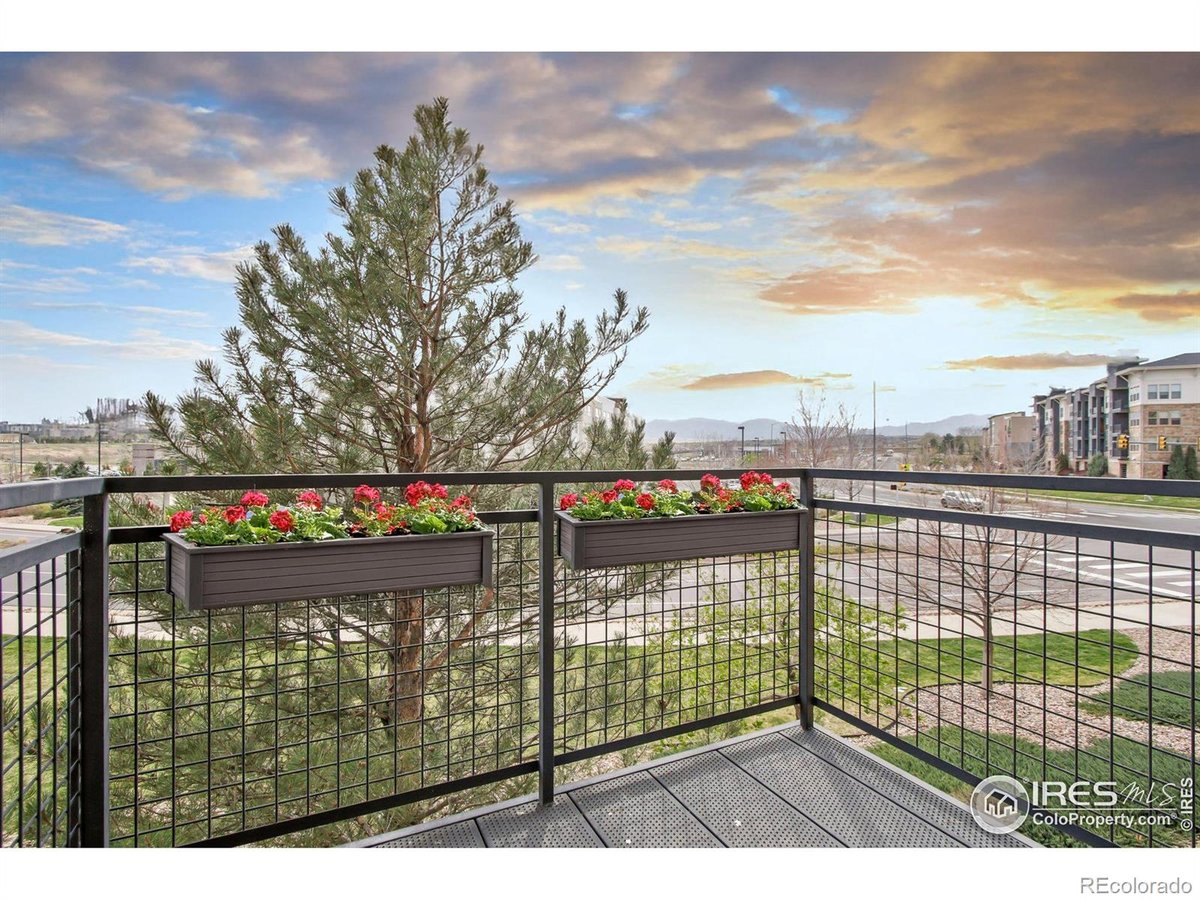 13456 Via Varra #211, Broomfield, CO 80020