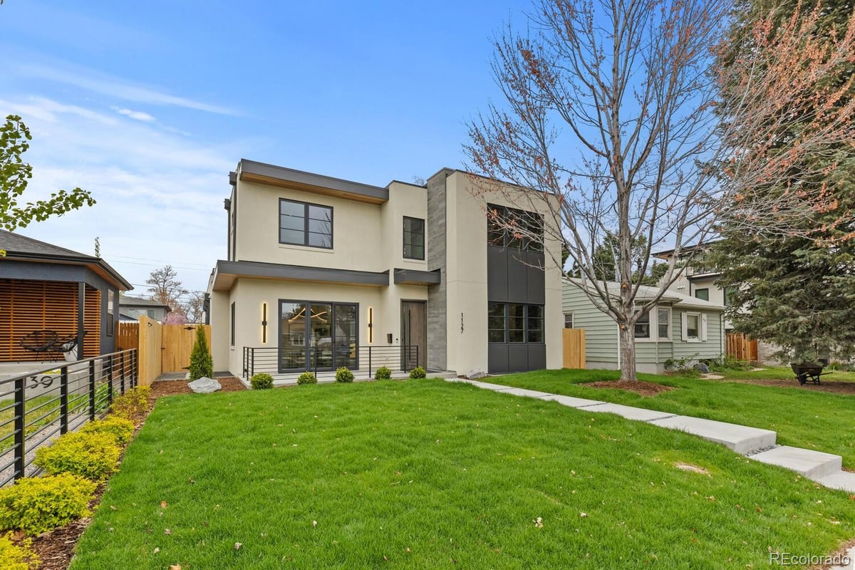 1127 S Monroe Street