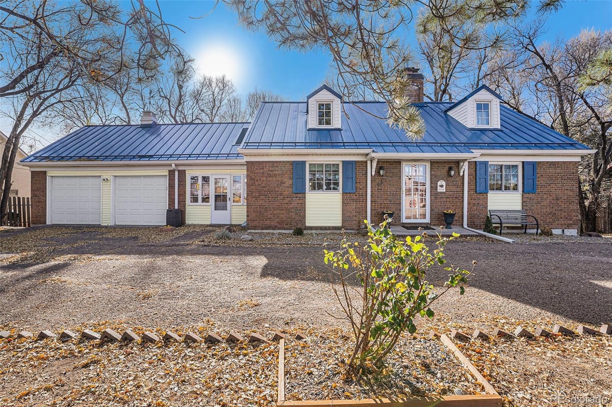 419 Chamberlin Place