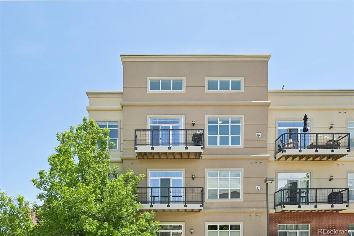 5677 S Park Place #311A
