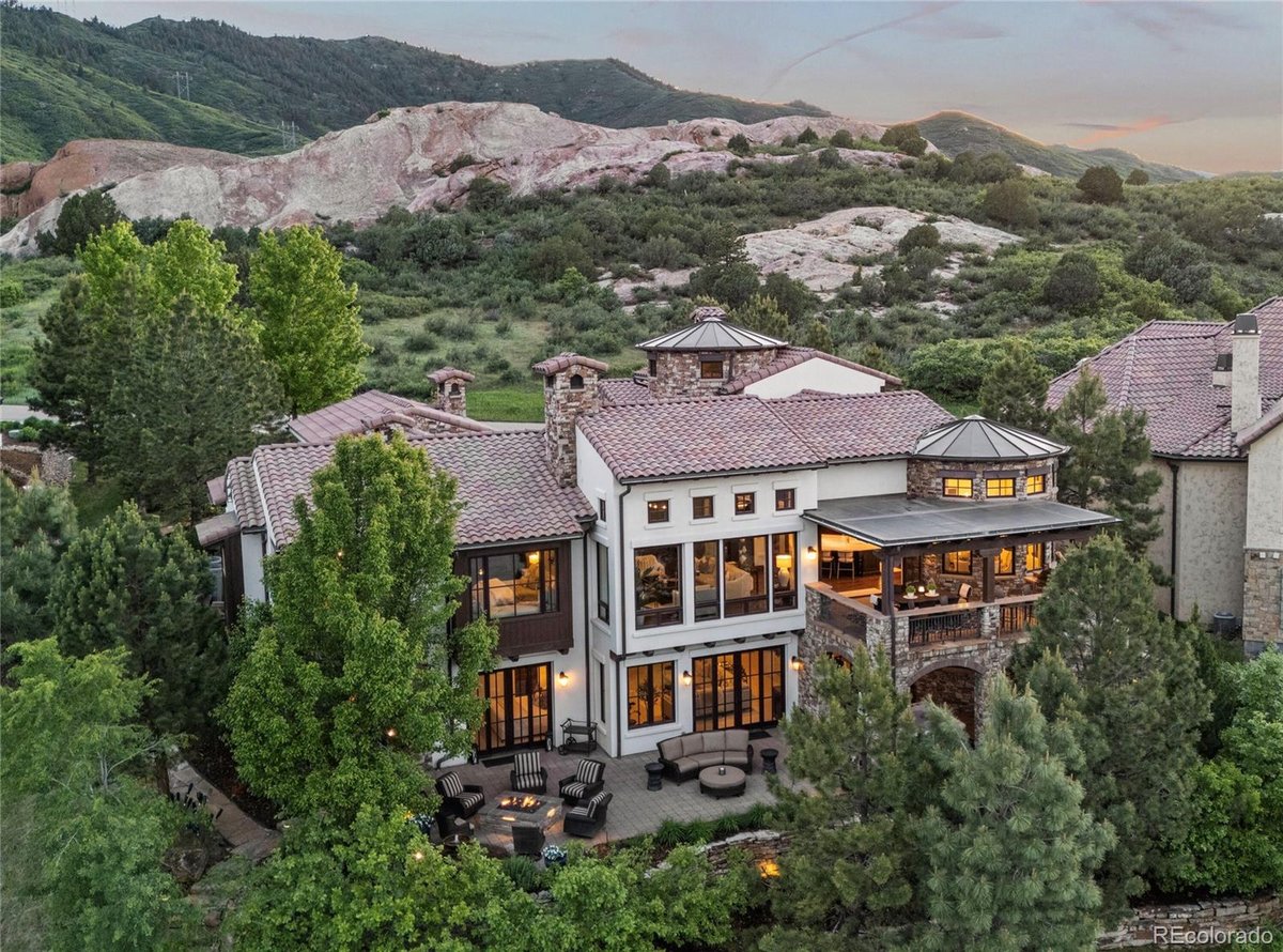 7208 Raphael Lane